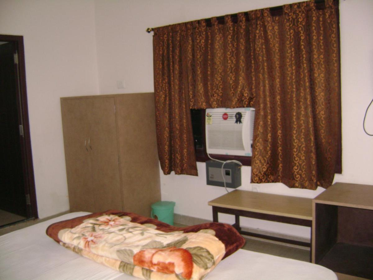 Natraj Hotel Darbhanga Exterior photo