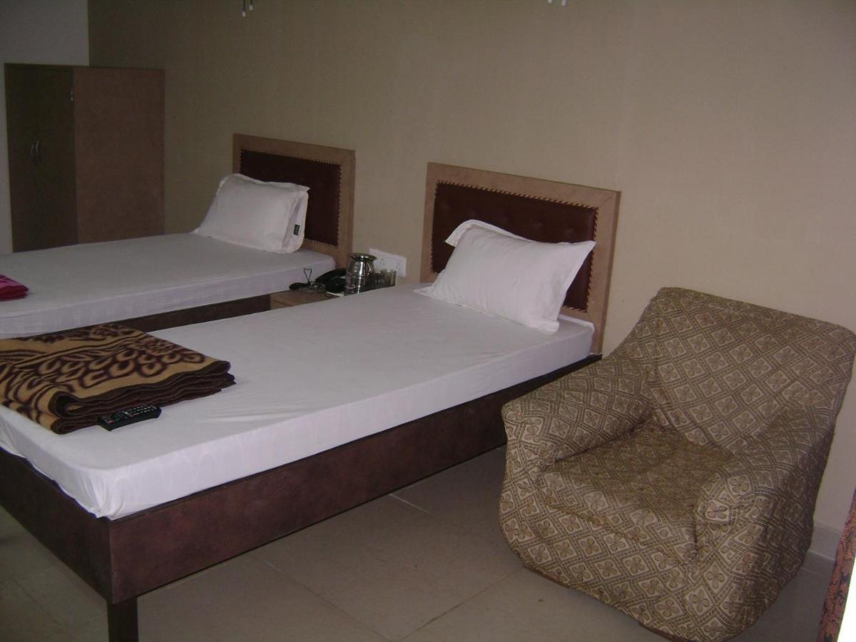 Natraj Hotel Darbhanga Exterior photo